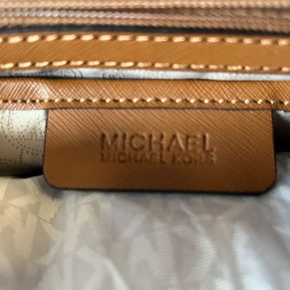 Michael Kors Large Selma Studded Tote Luggage/Brown Saffiano Leather Satchel - Picture 12 of 12
